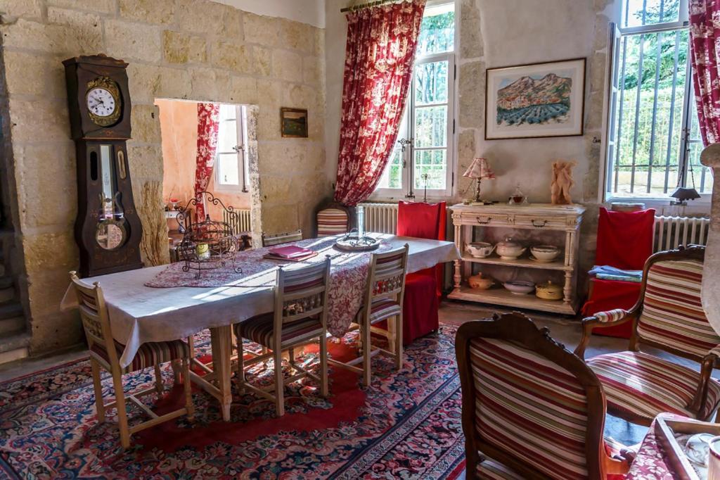 Bed and Breakfast Mas des carnassoles Exterior foto